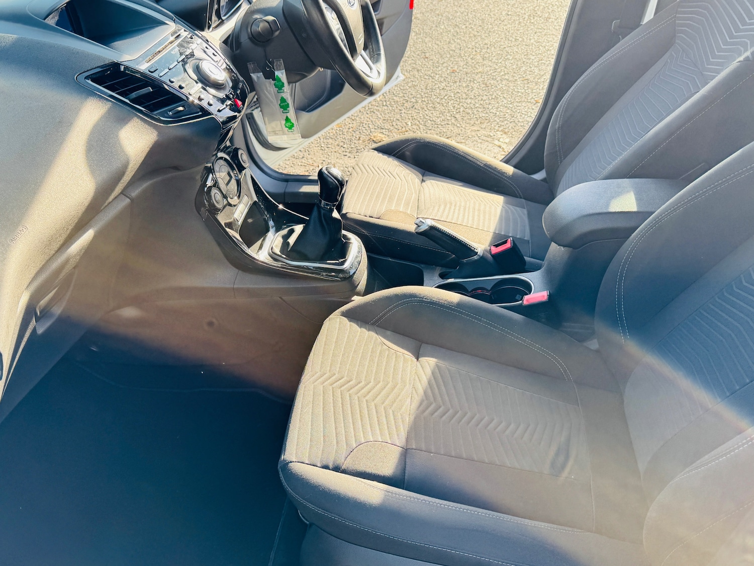 Used Ford Fiesta 2015 for sale - 76361659: Photo 9