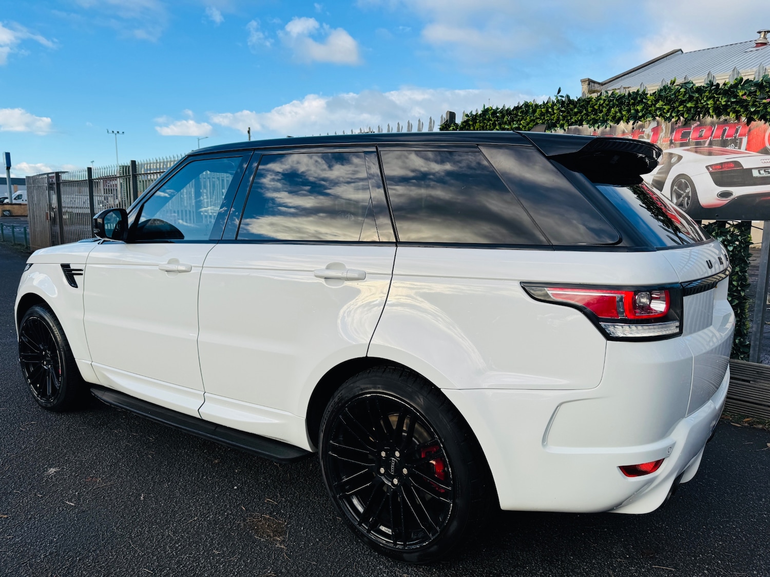 Used Land Rover Range Rover Sport 2016 for sale - 76687598: Photo 11