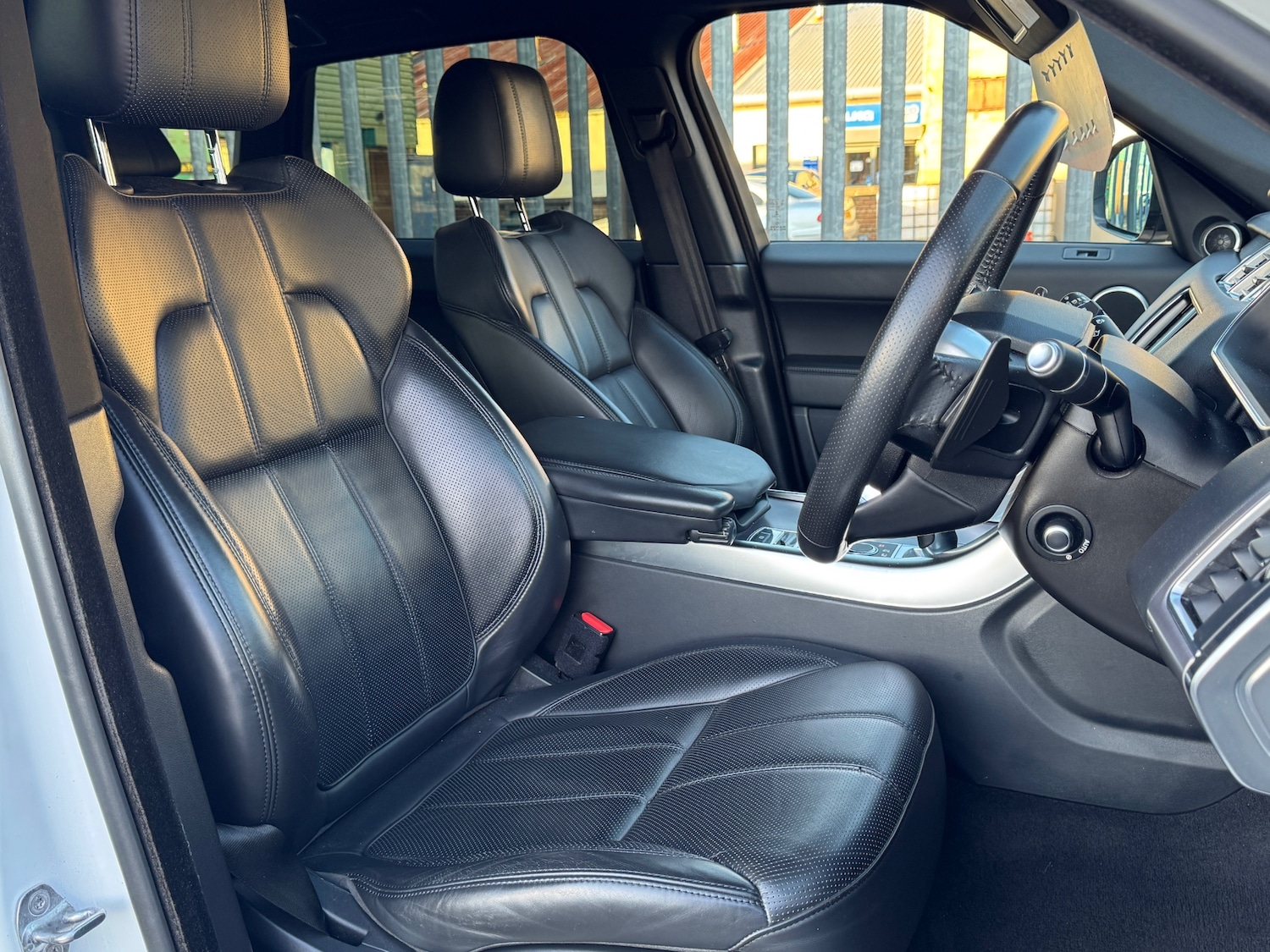 Used Land Rover Range Rover Sport 2016 for sale - 76687598: Photo 8