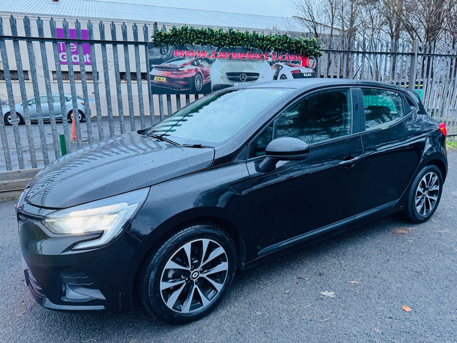 Used Renault Clio 2022 for sale - 76567857: Photo 14