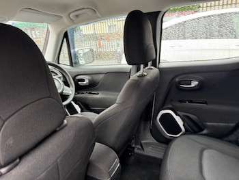 Used Jeep Renegade 2018 for sale - 78137377: Photo