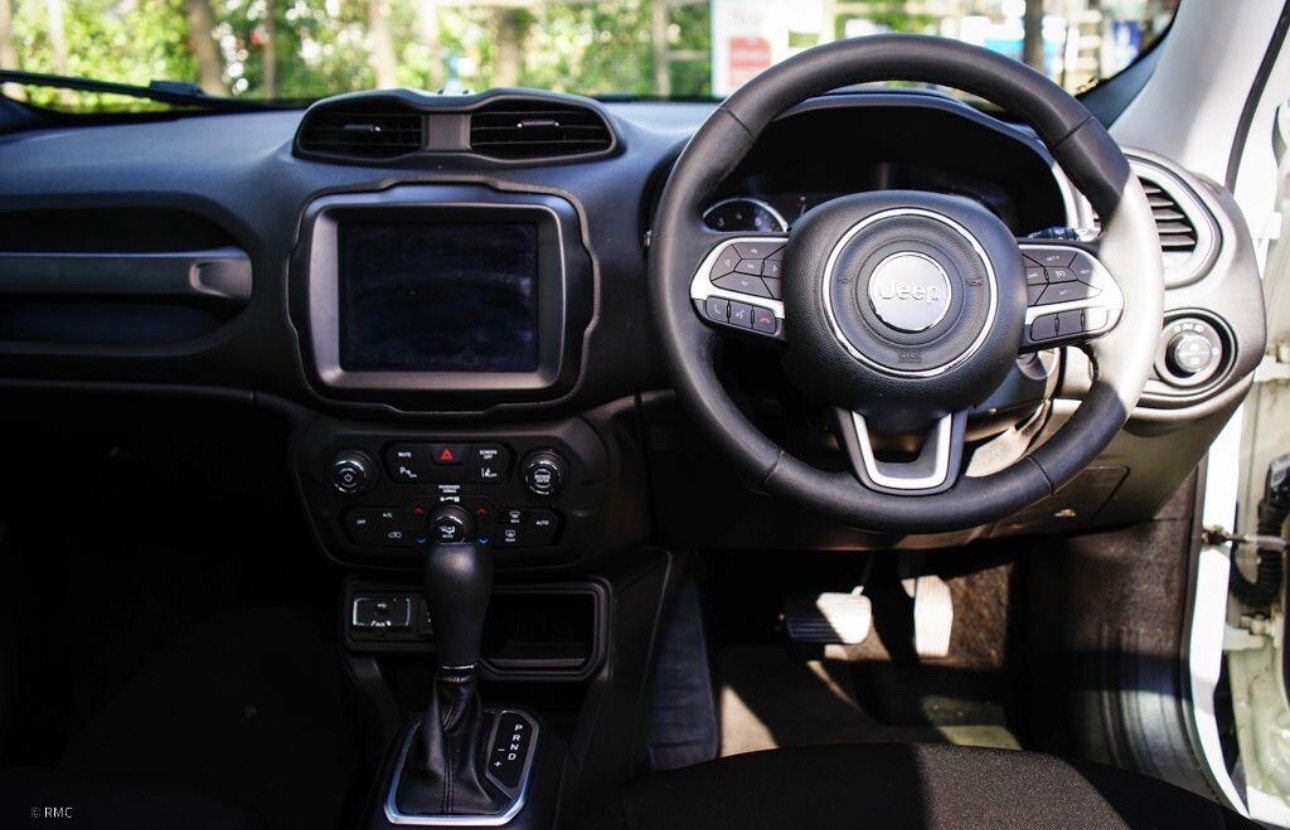 Used Jeep Renegade 2018 for sale - 78137377: Photo 6