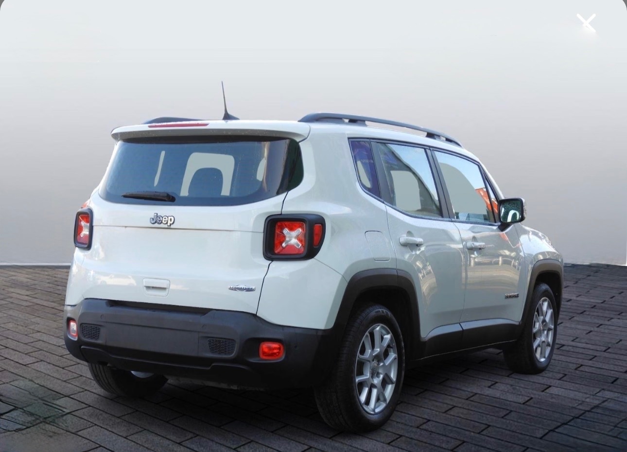 Used Jeep Renegade 2018 for sale - 78137377: Photo 9