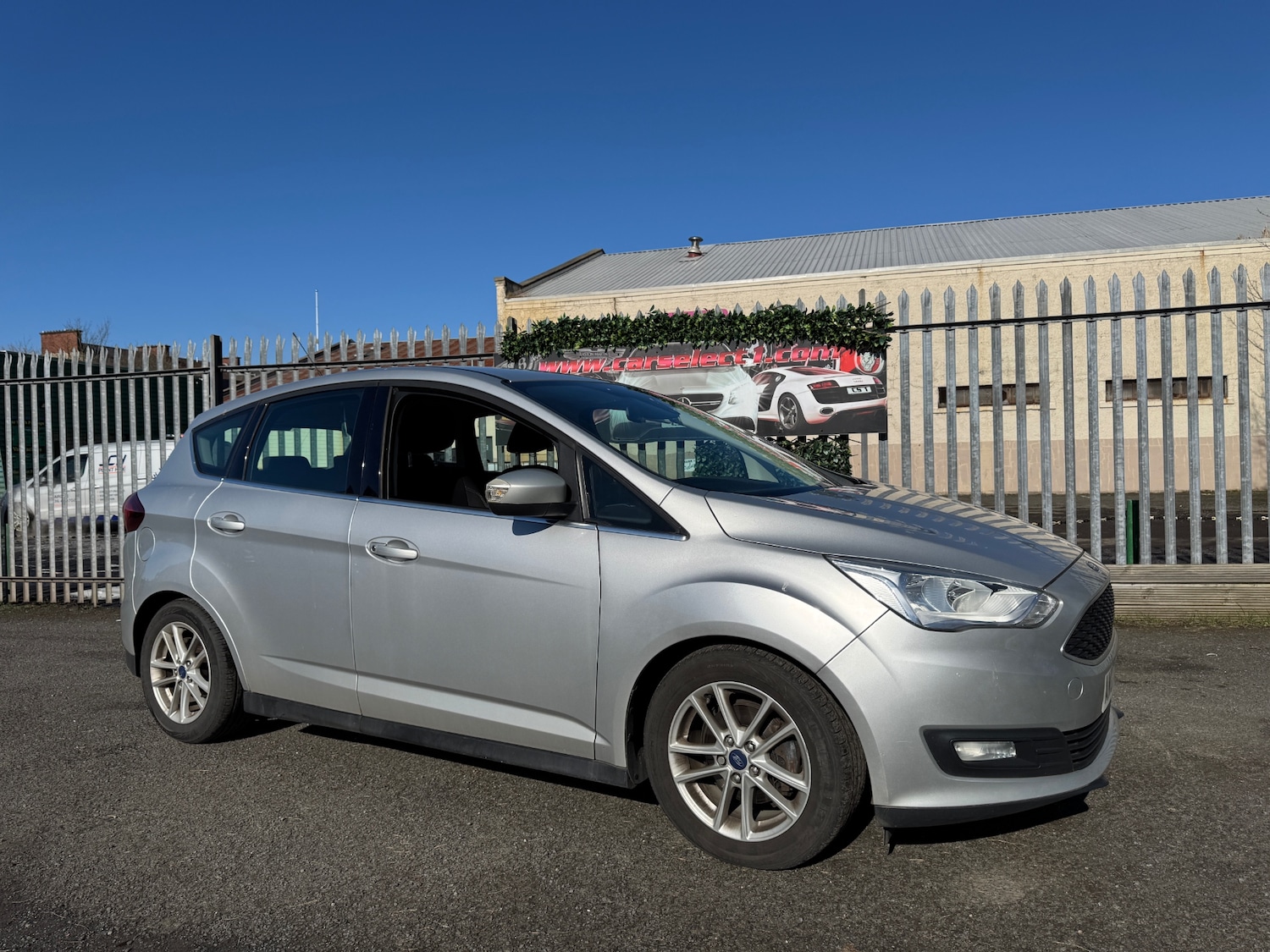 Used Ford C-Max 2016 for sale - 77775963: Photo 2