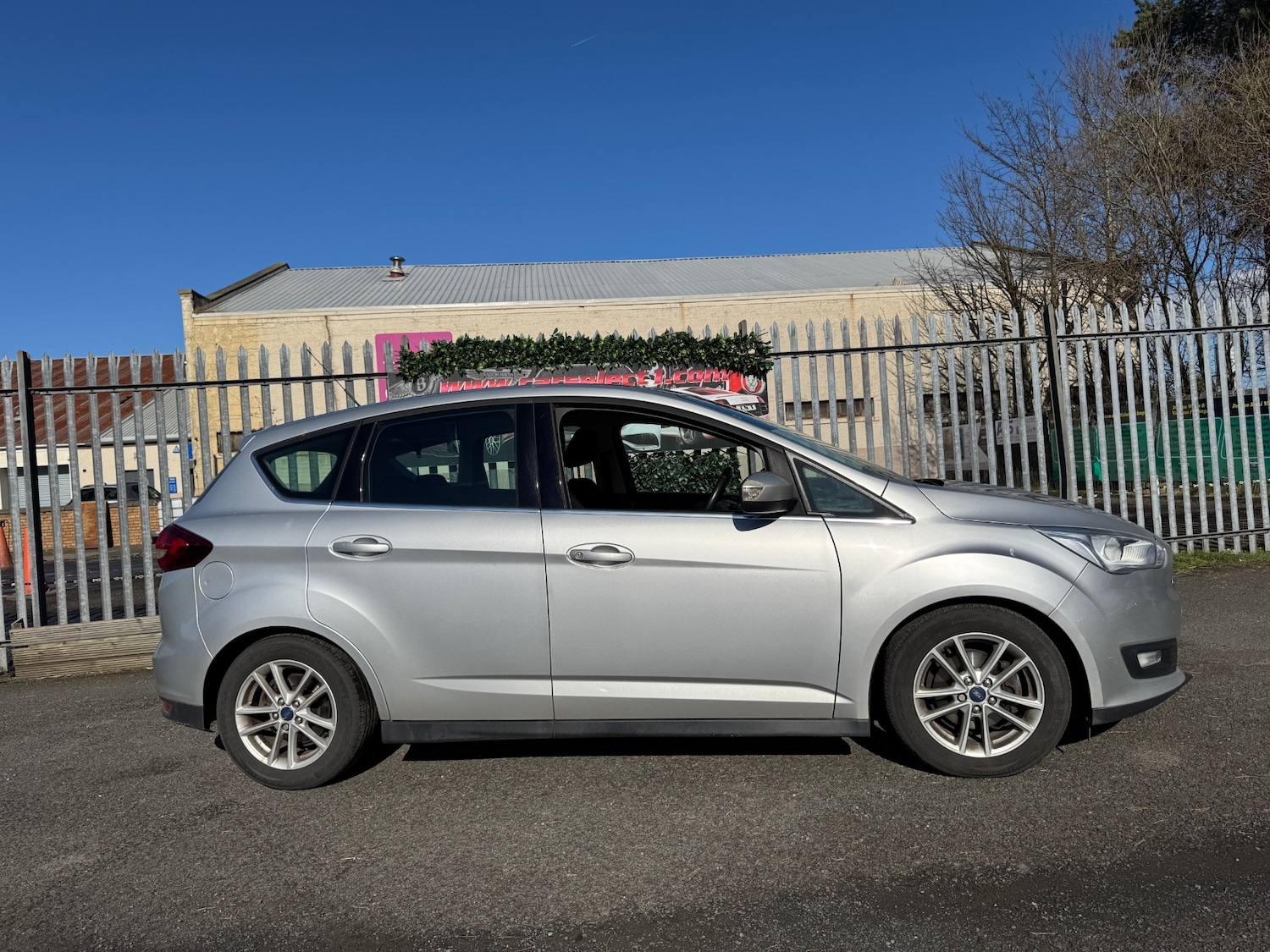 Used Ford C-Max 2016 for sale - 77775963: Photo 3