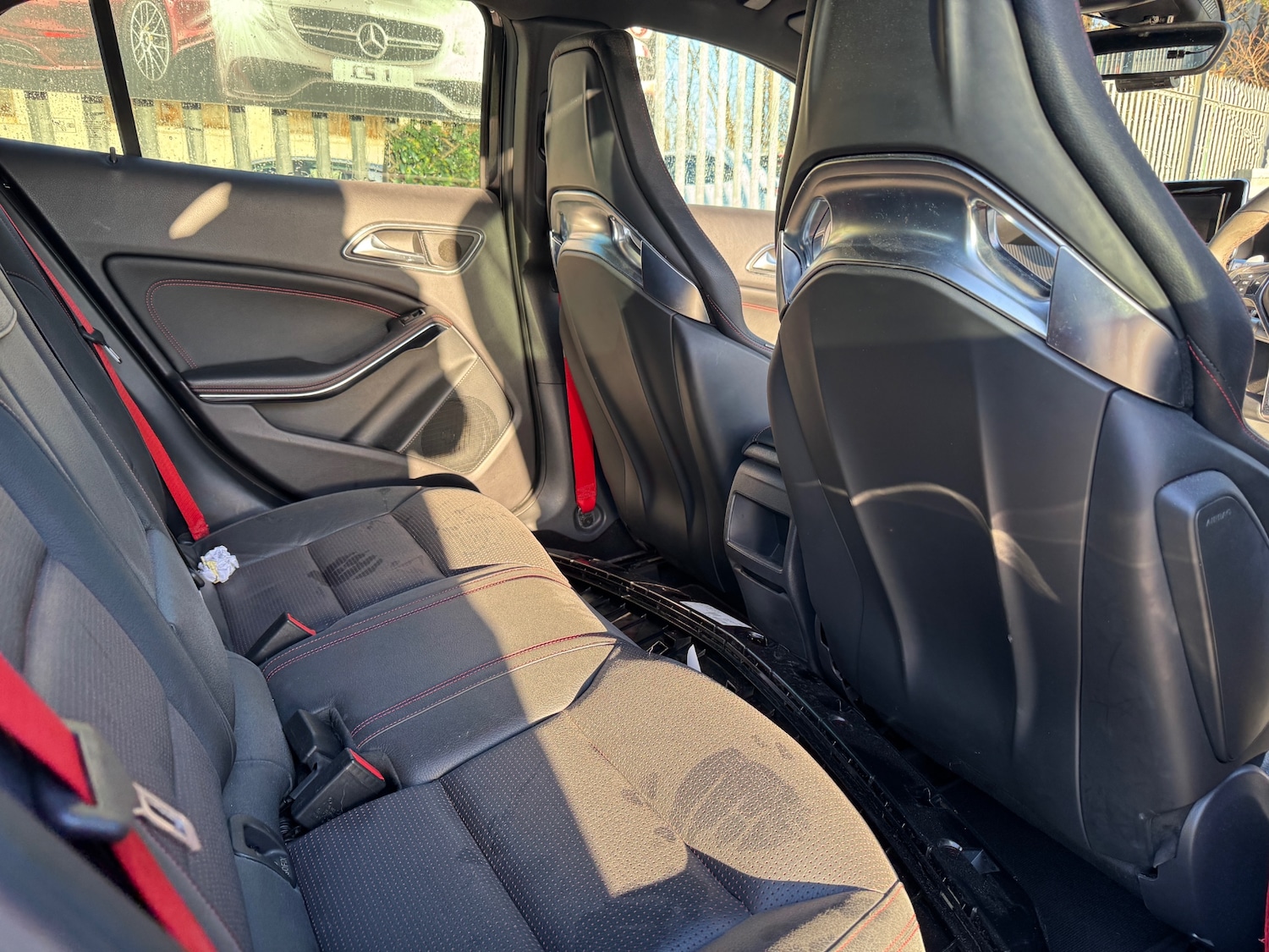 Used Mercedes-Benz GLA 2015 for sale - 76925874: Photo 3