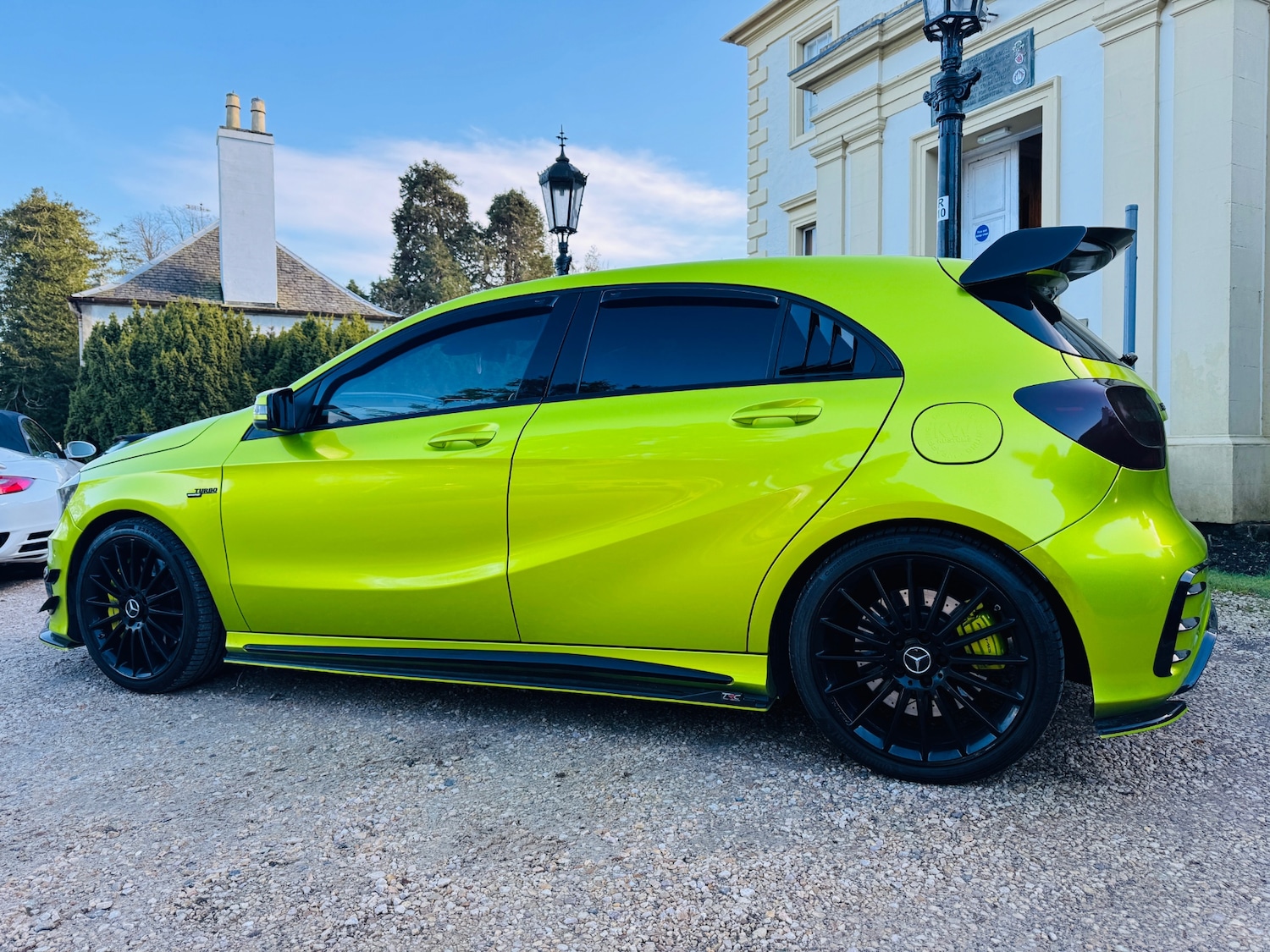 Used Mercedes-Benz A-Class 2015 for sale - 77721567: Photo 5