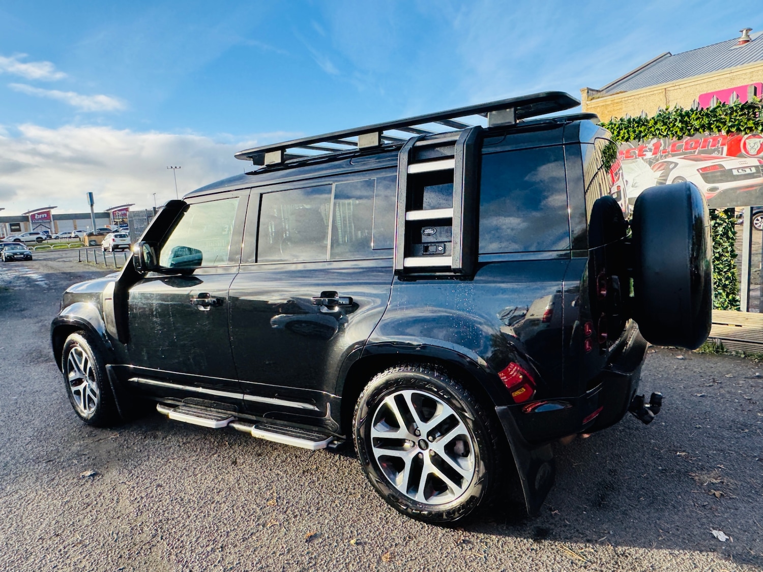 Used Land Rover Defender 2022 for sale - 76353398: Photo 12