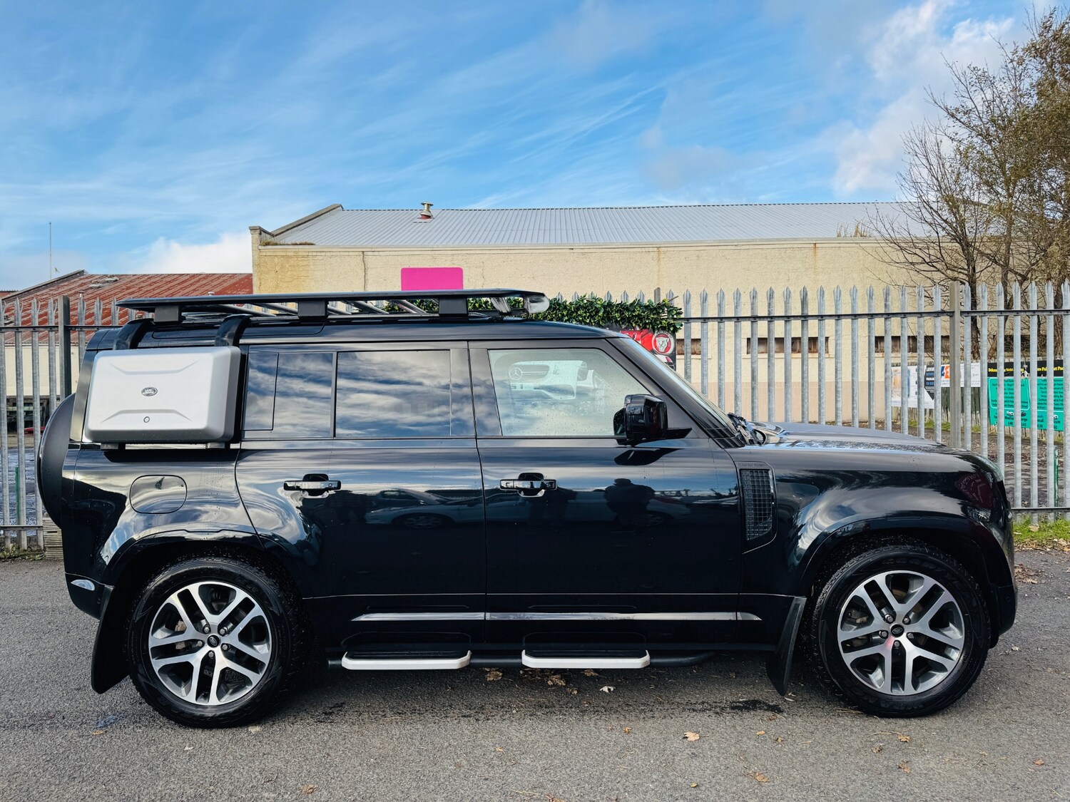 Used Land Rover Defender 2022 for sale - 76353398: Photo 16