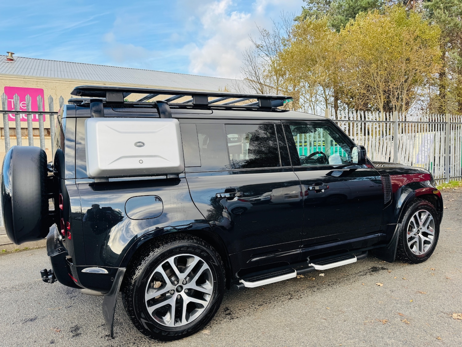 Used Land Rover Defender 2022 for sale - 76353398: Photo 17