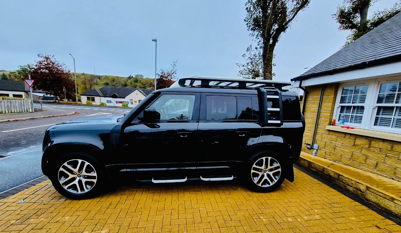 Used Land Rover Defender 2022 for sale - 76353398: Photo 4
