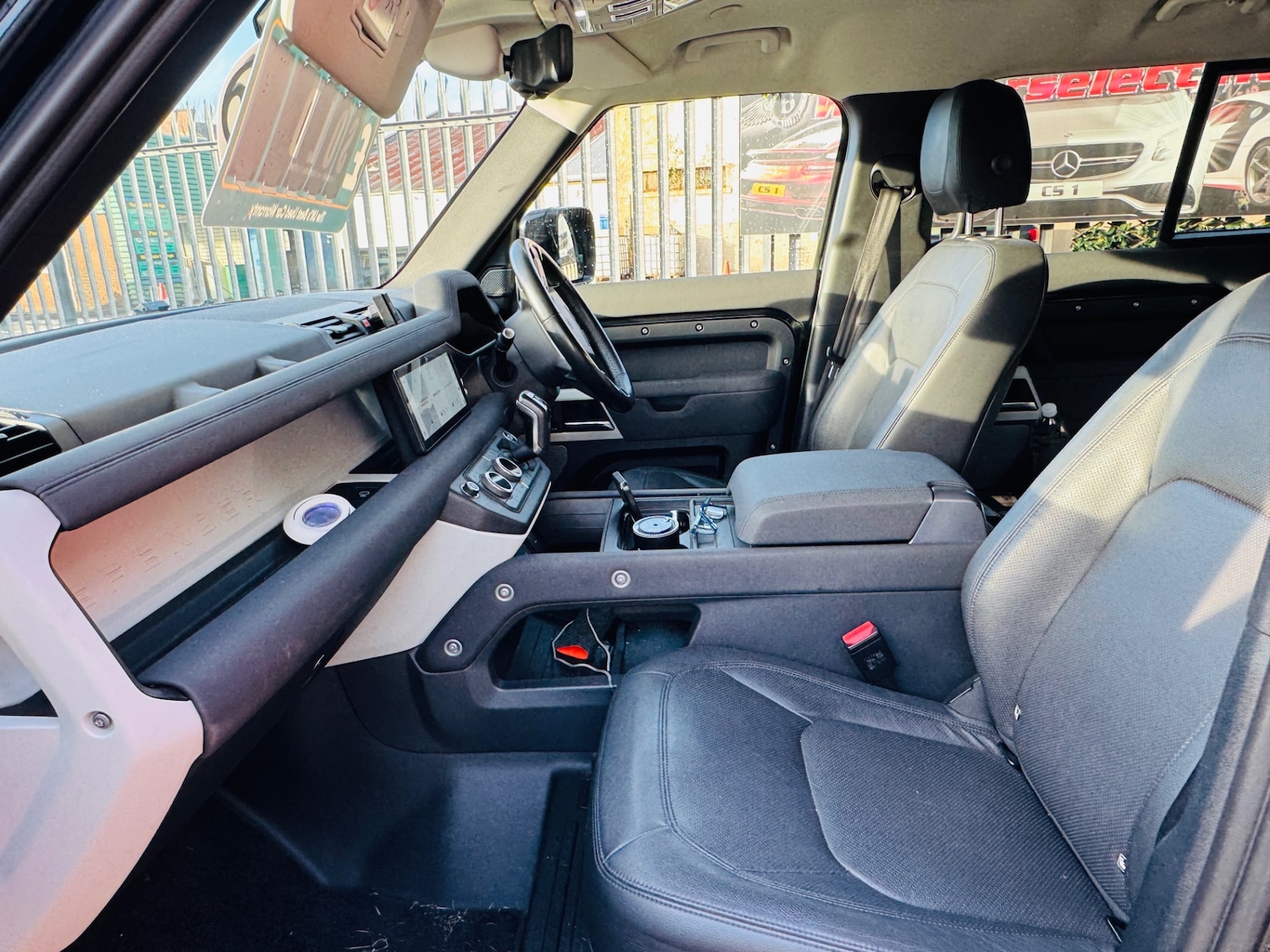 Used Land Rover Defender 2022 for sale - 76353398: Photo 8