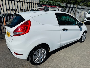Used Ford Fiesta 2011 for sale - 75233263: Photo