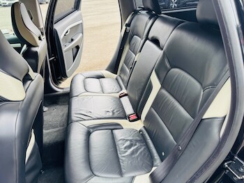 Used Volvo V70 2009 for sale - 78466796: Photo