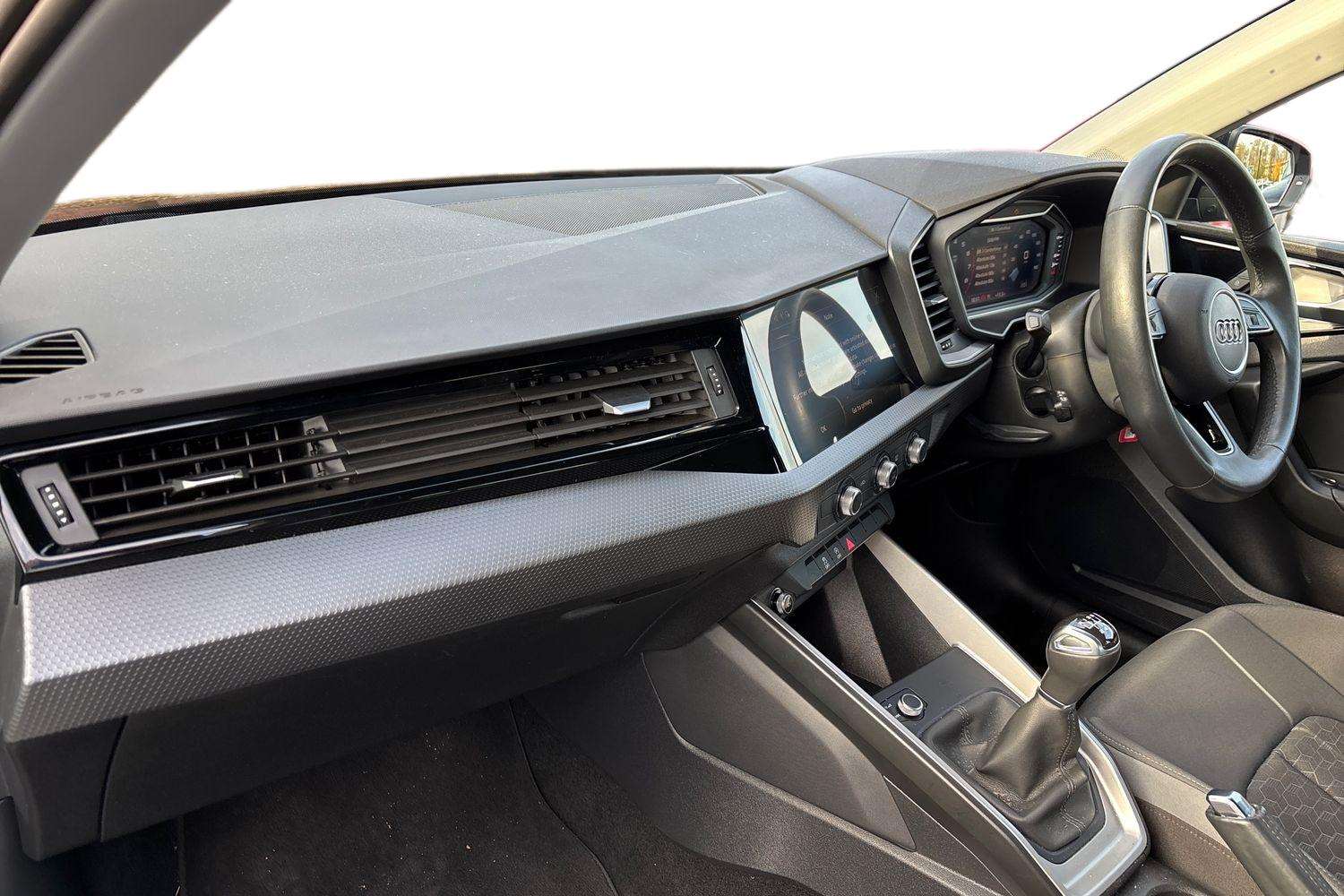 Used Audi A1 2023 for sale - 76501764: Photo 2