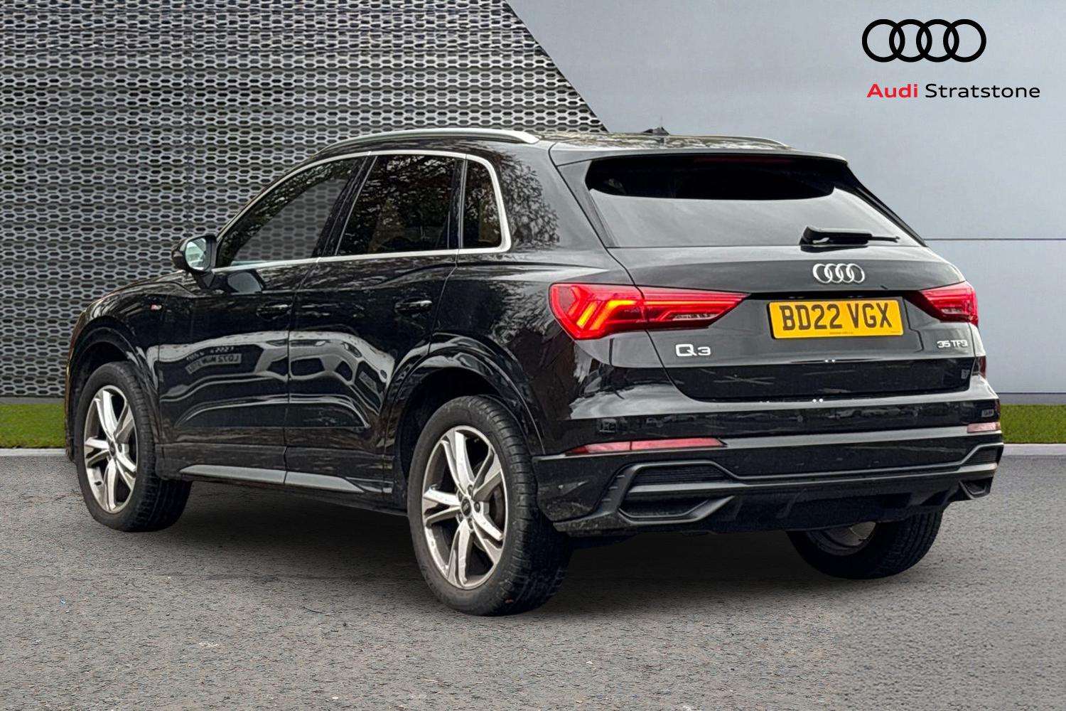 Used Audi Q3 2022 for sale - 76459970: Photo 3