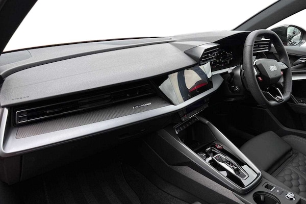 Used Audi RS3 2025 for sale - 75661285: Photo 2