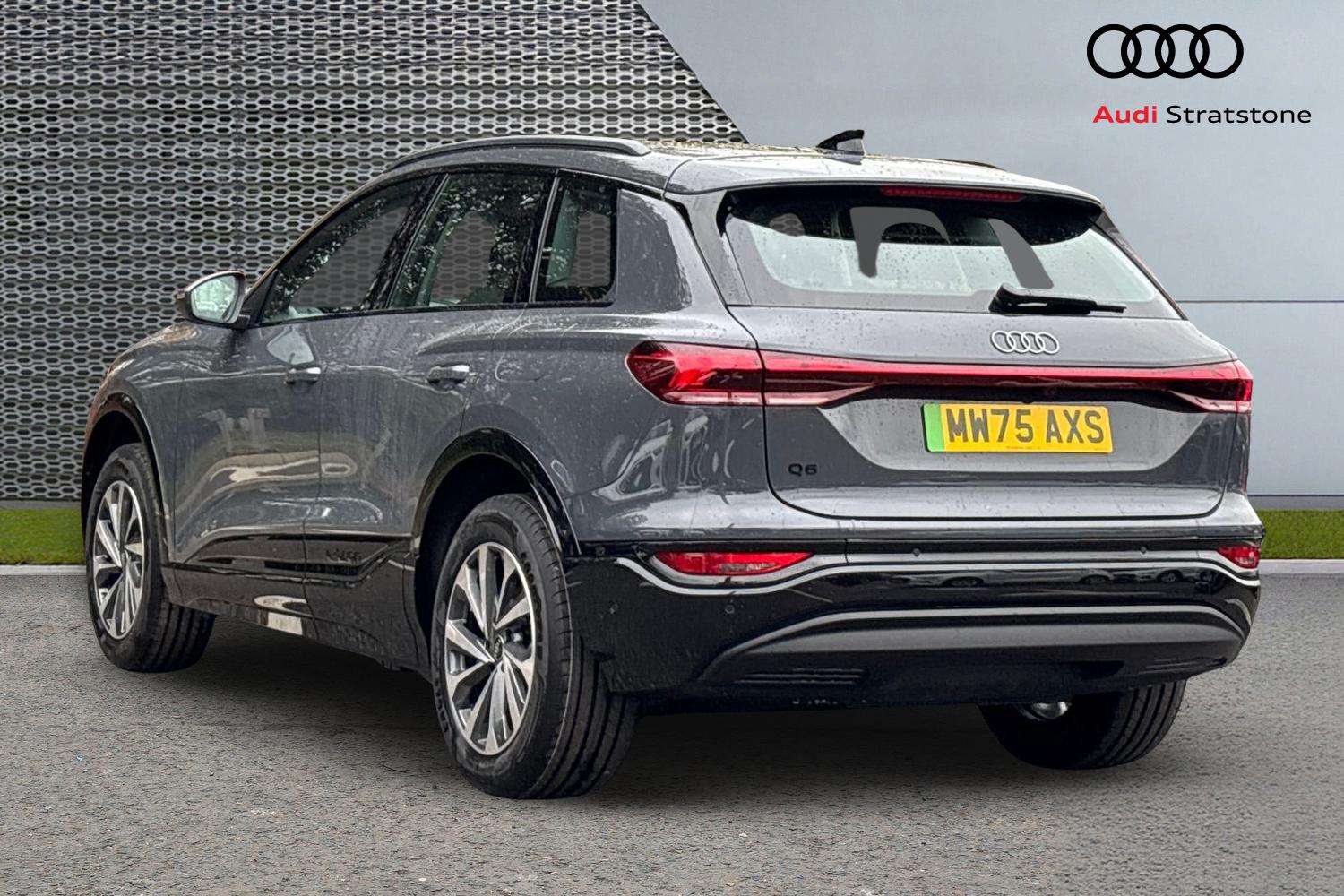 Used Audi Q6 e-tron 2025 for sale - 76978688: Photo 3