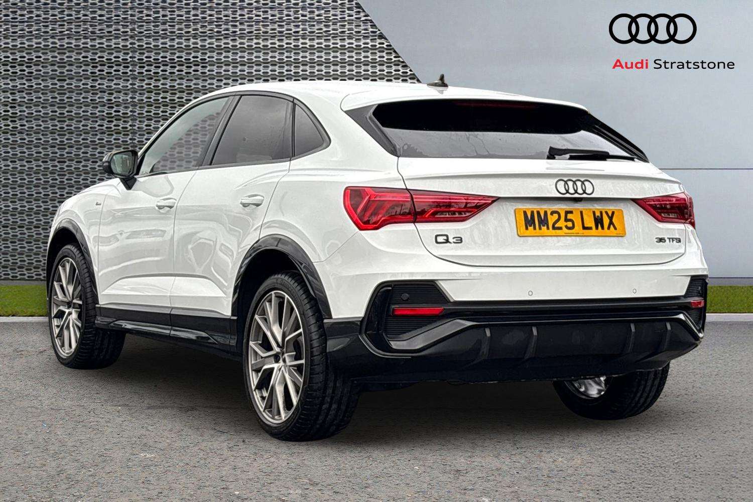 Used Audi Q3 2025 for sale - 77308315: Photo 3