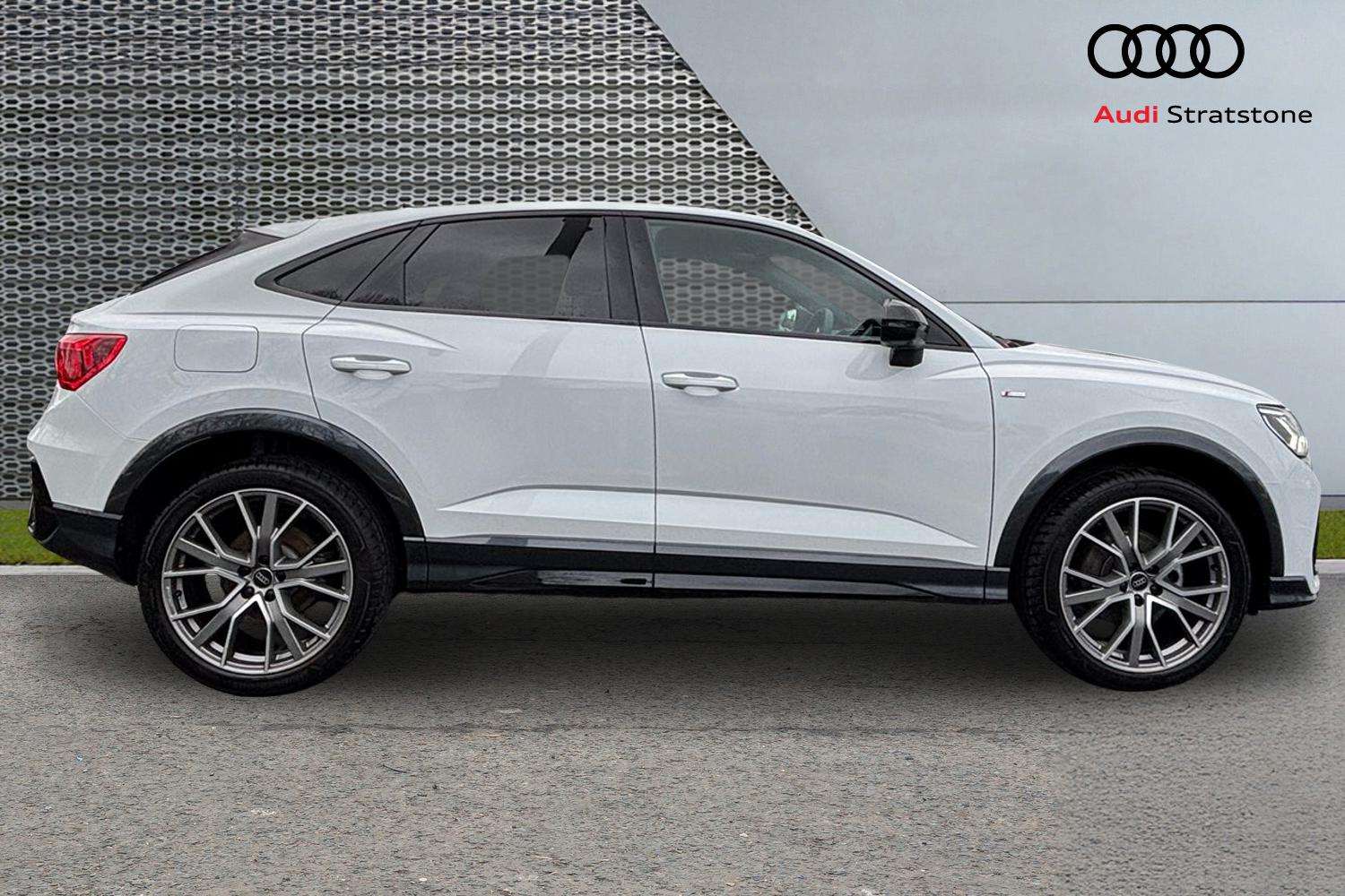 Used Audi Q3 2025 for sale - 77308315: Photo 4