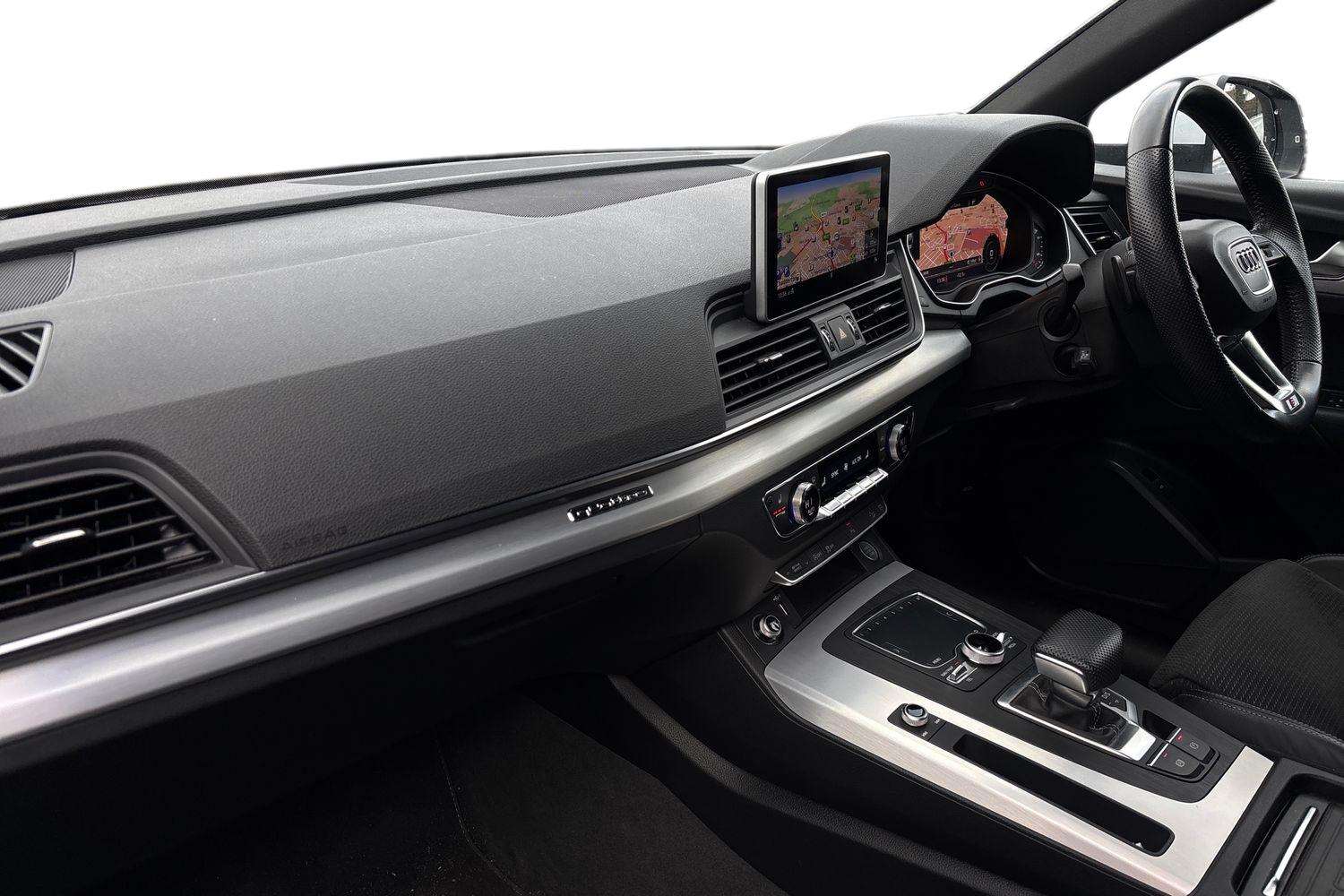 Used Audi Q5 2019 for sale - 77772286: Photo 2