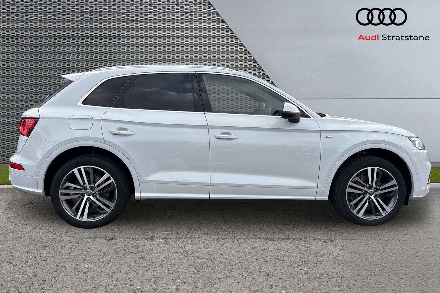 Used Audi Q5 2019 for sale - 77772286: Photo 4