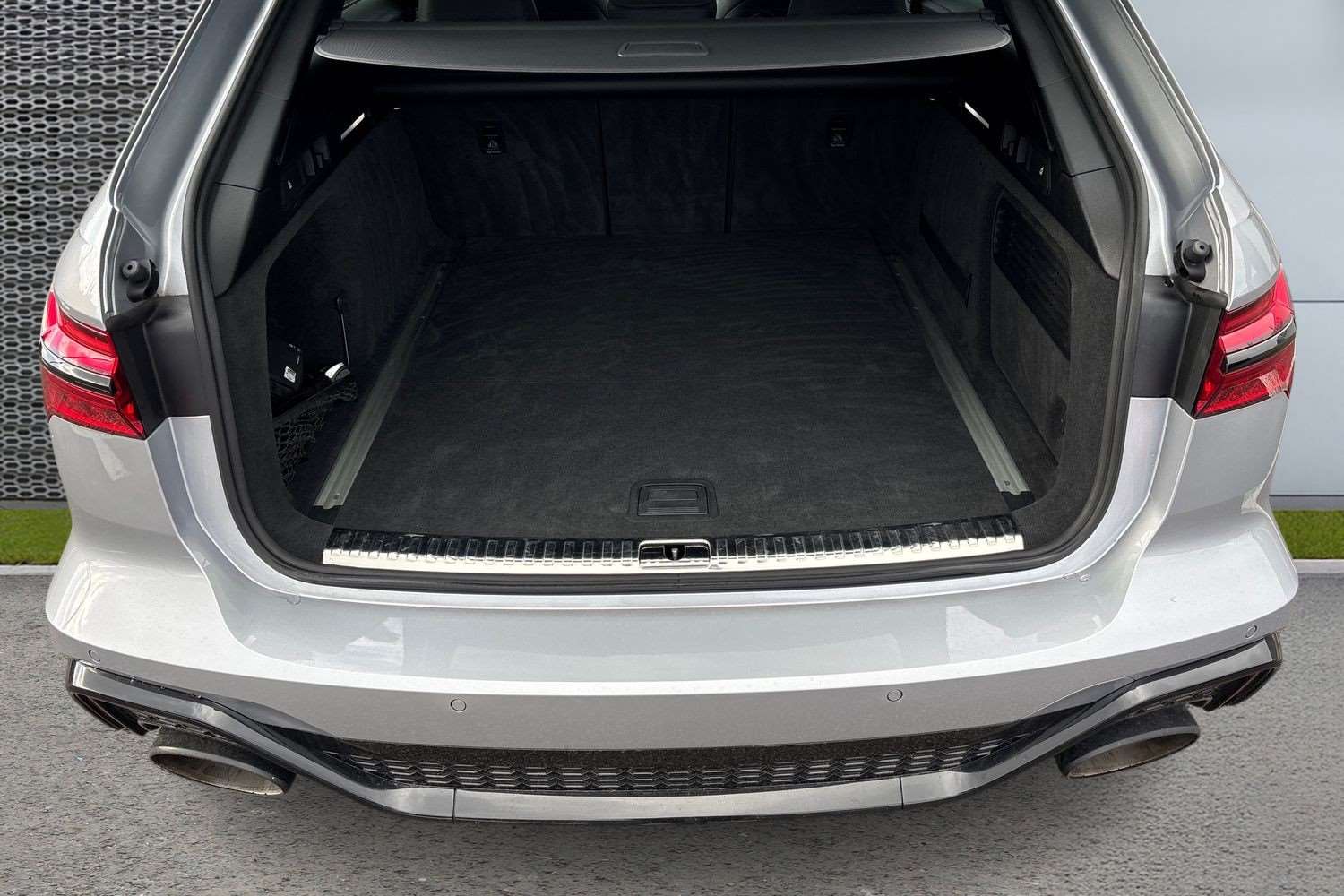 Used Audi RS6 2023 for sale - 78076899: Photo 13