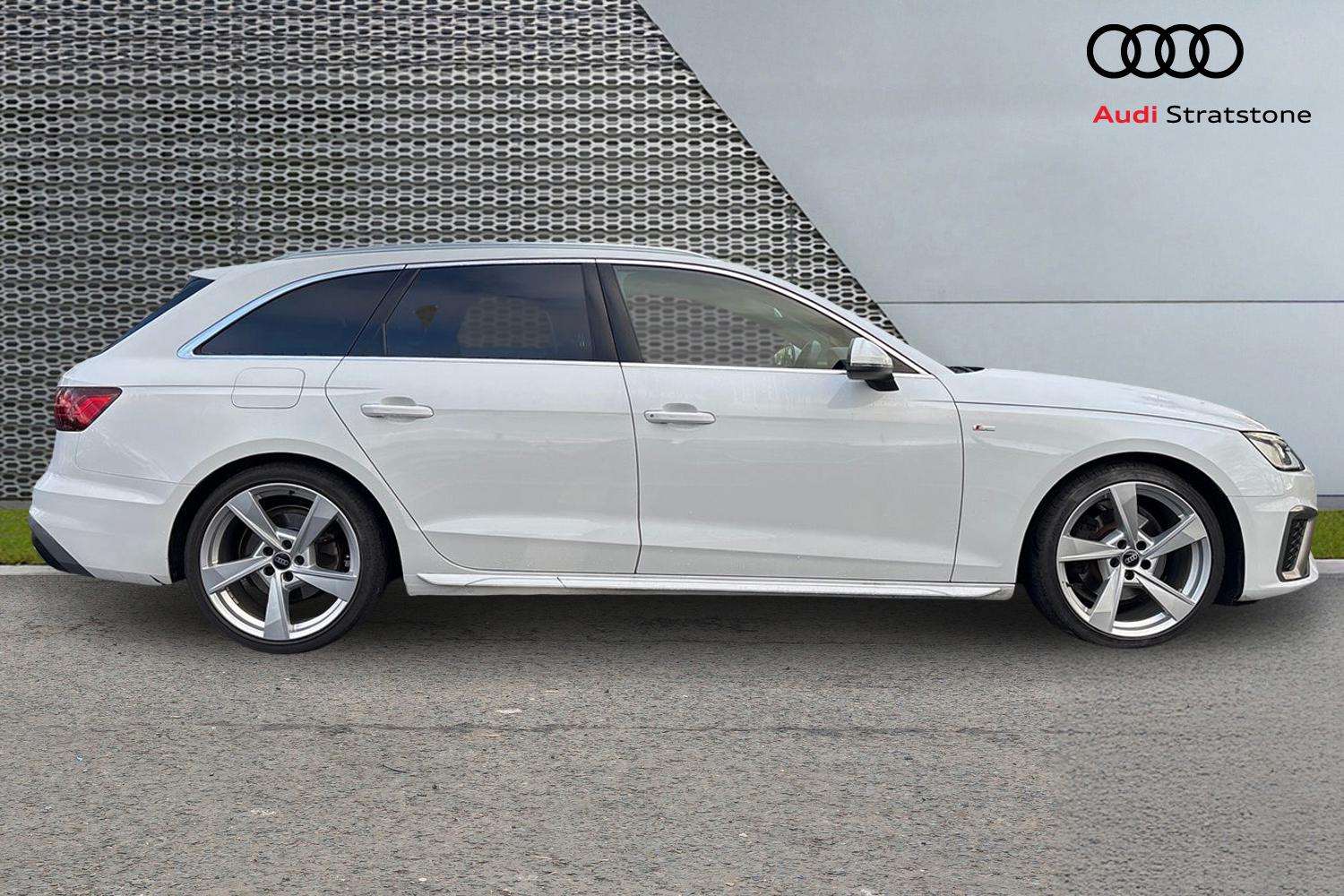 Used Audi A4 2023 for sale - 76978822: Photo 4