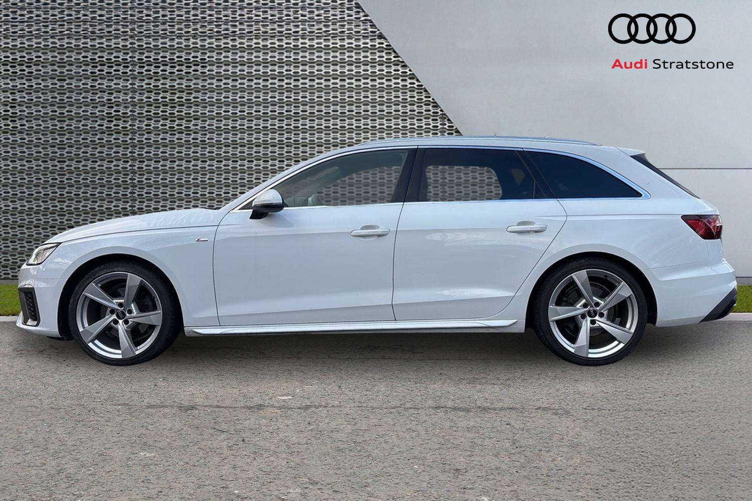 Used Audi A4 2023 for sale - 76978822: Photo 8