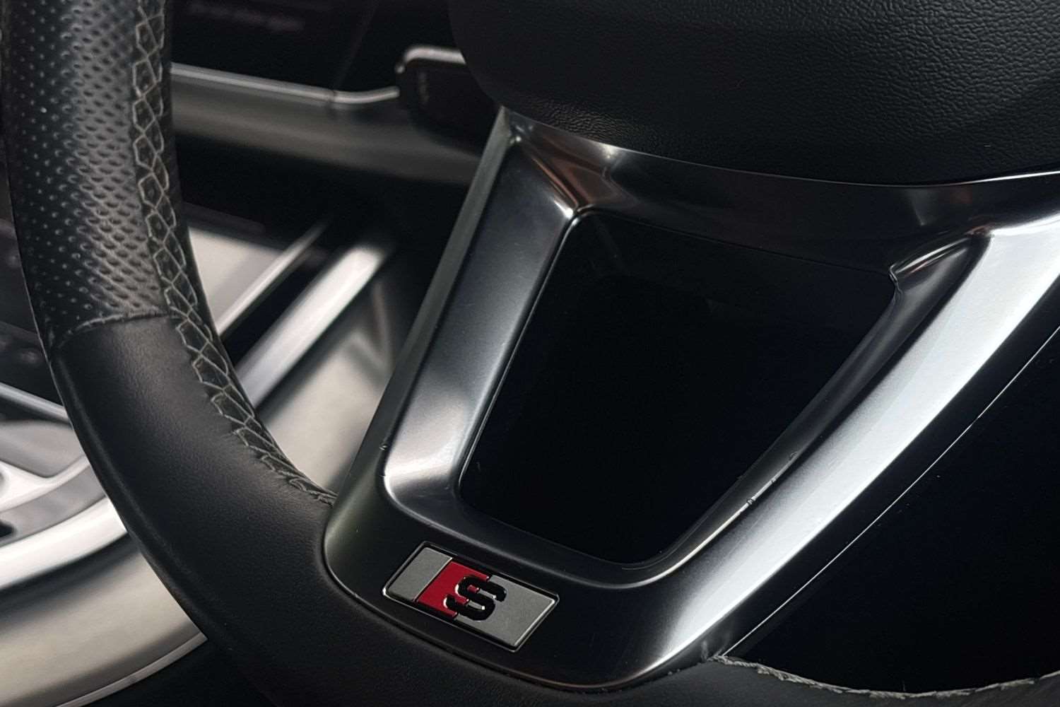 Used Audi Q8 2022 for sale - 76170056: Photo 31