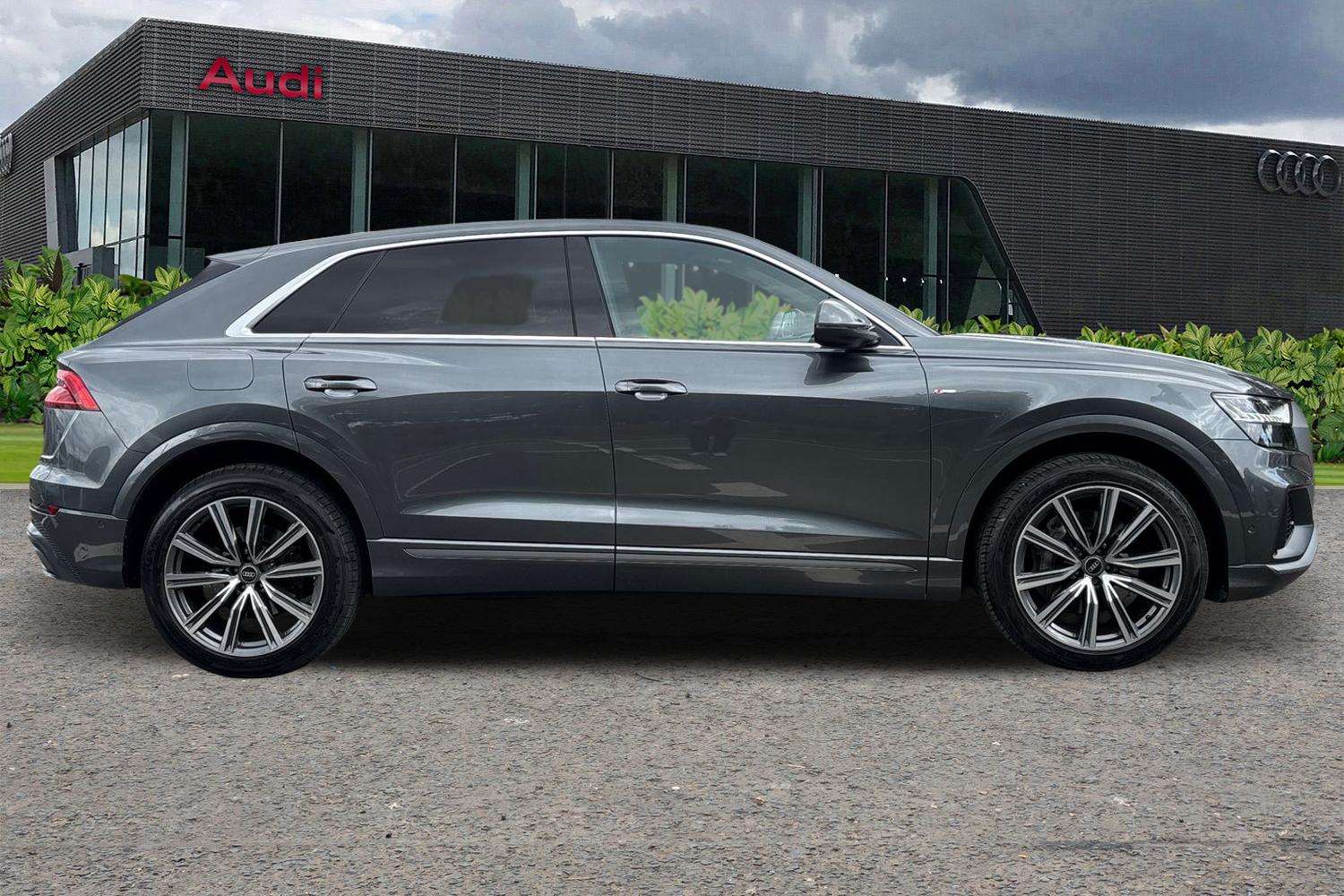 Used Audi Q8 2022 for sale - 76170056: Photo 4
