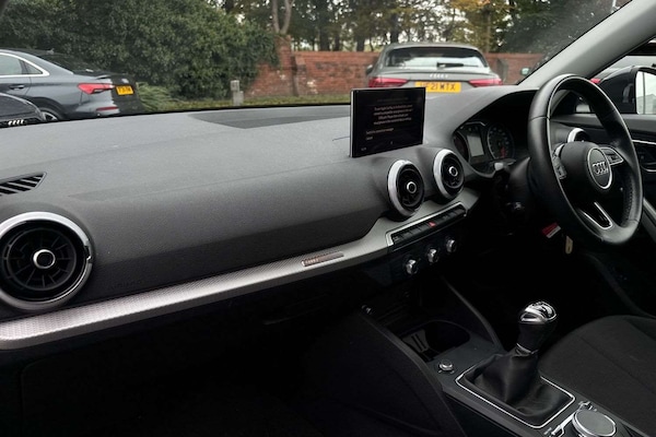 Used Audi Q2 2022 for sale - 76298365: Photo 2
