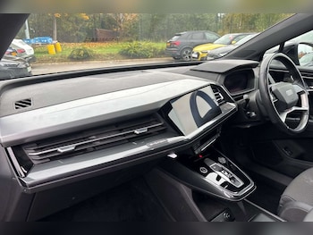 Used Audi Q4 e-tron 2022 for sale - 76298490: Photo 2