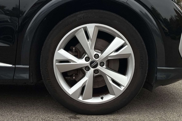 Used Audi Q4 e-tron 2022 for sale - 76298490: Photo 9