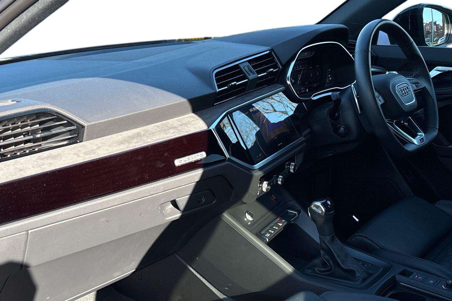 Used Audi RS Q3 2023 for sale - 77928409: Photo 2