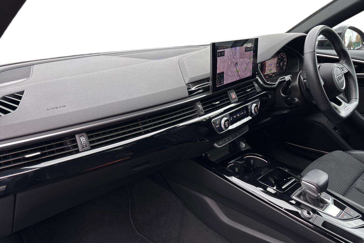 Used Audi A4 2022 for sale - 77726980: Photo 2