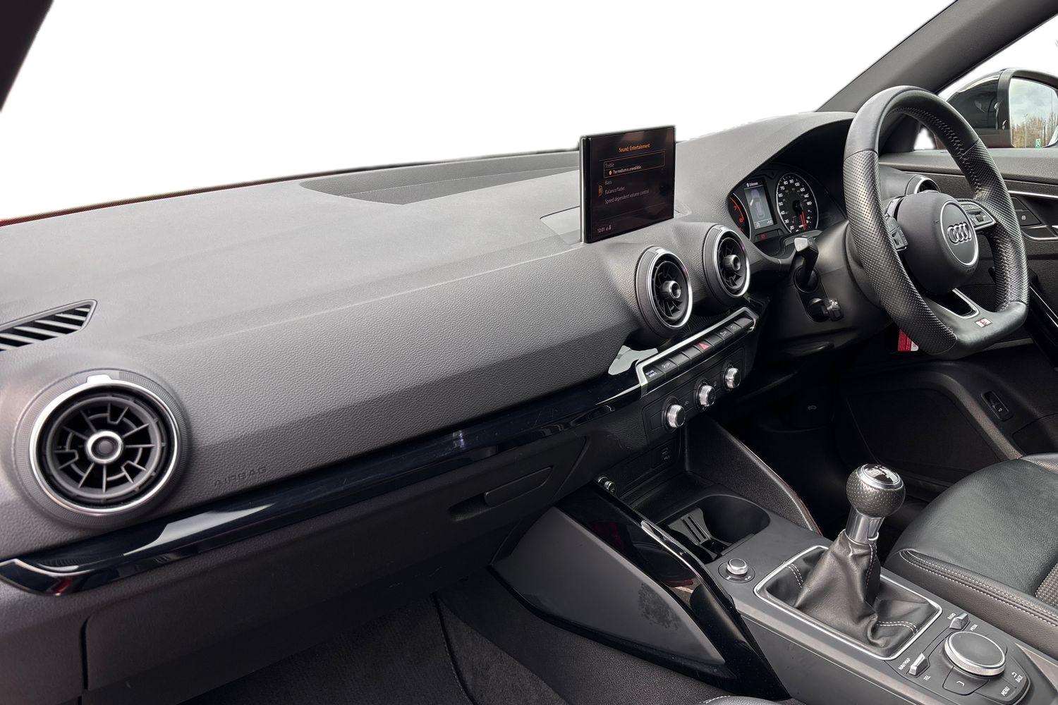 Used Audi Q2 2020 for sale - 76902455: Photo 2