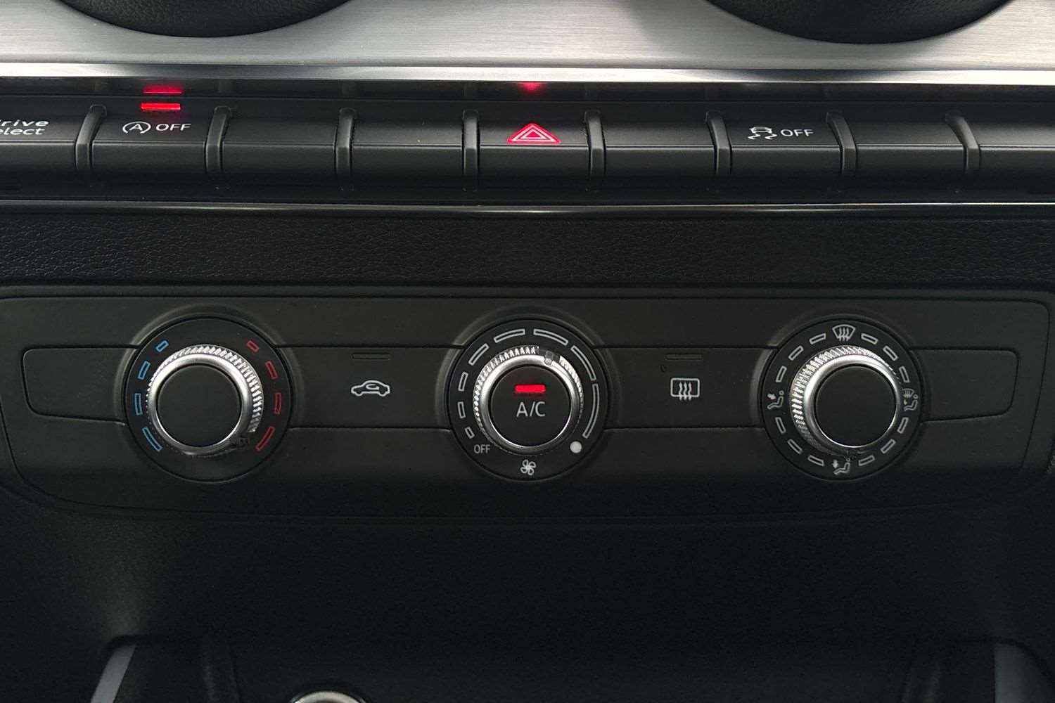 Used Audi Q2 for sale - 78060149: Photo 33