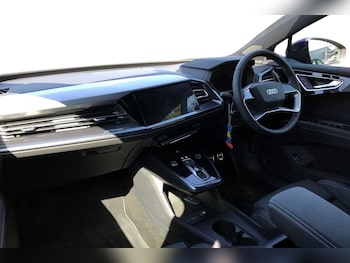 Used Audi Q4 e-tron 2024 for sale - 74716744: Photo