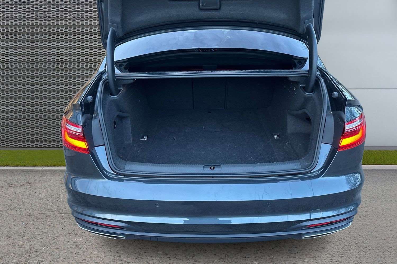 Used Audi A4 2023 for sale - 77270256: Photo 13