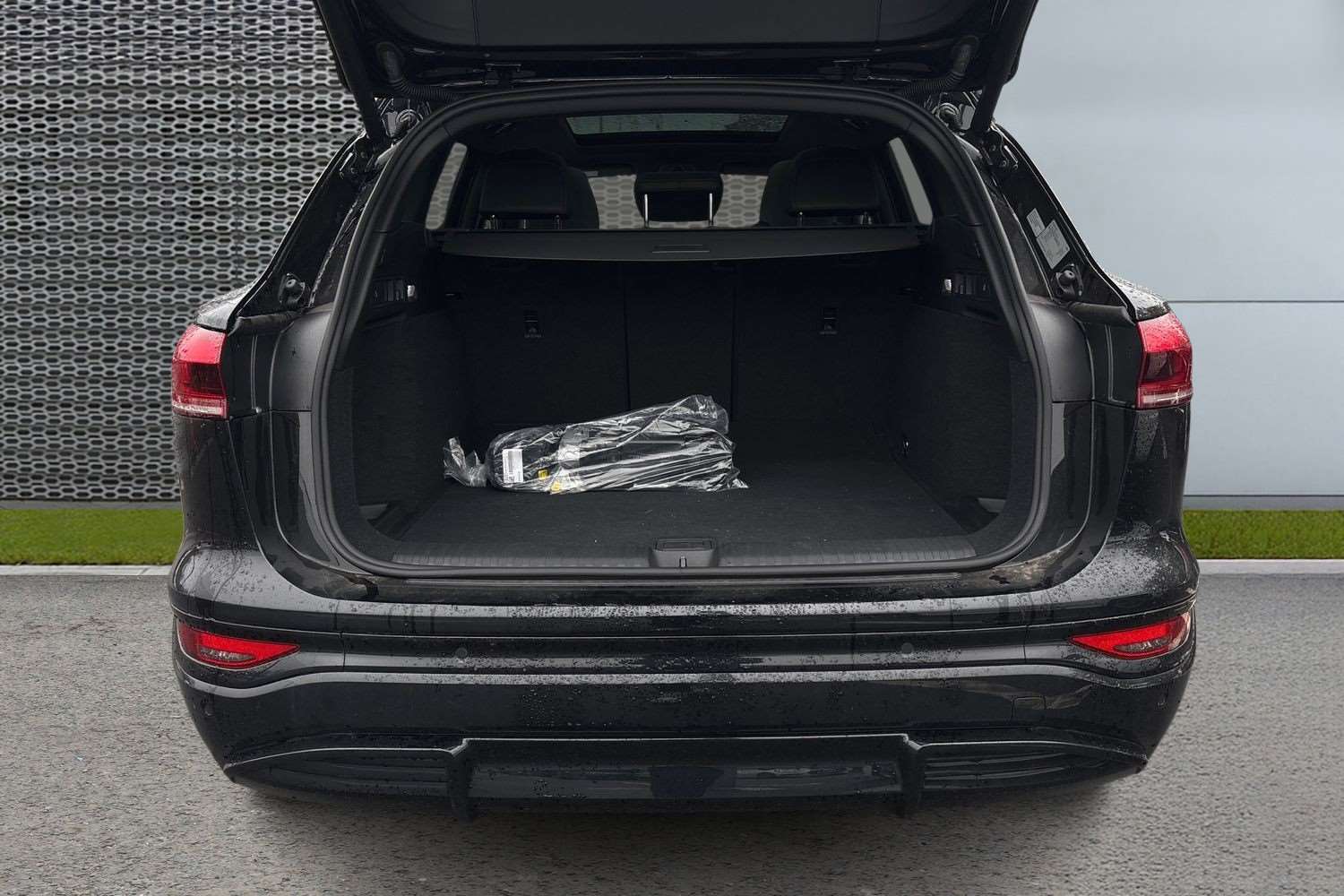 Used Audi Q6 e-tron 2025 for sale - 78187904: Photo 13