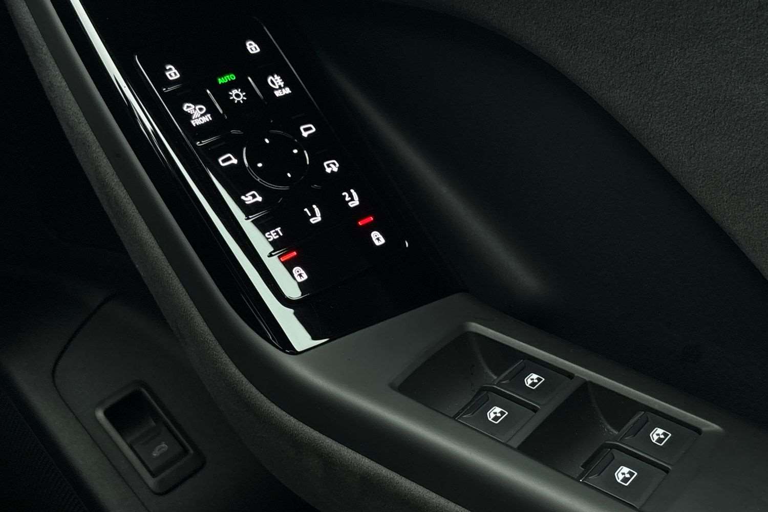 Used Audi Q6 e-tron 2025 for sale - 78187904: Photo 14