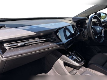 Used Audi Q4 e-tron 2022 for sale - 79486729: Photo