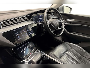 Used Audi e-tron 2021 for sale - 76501768: Photo