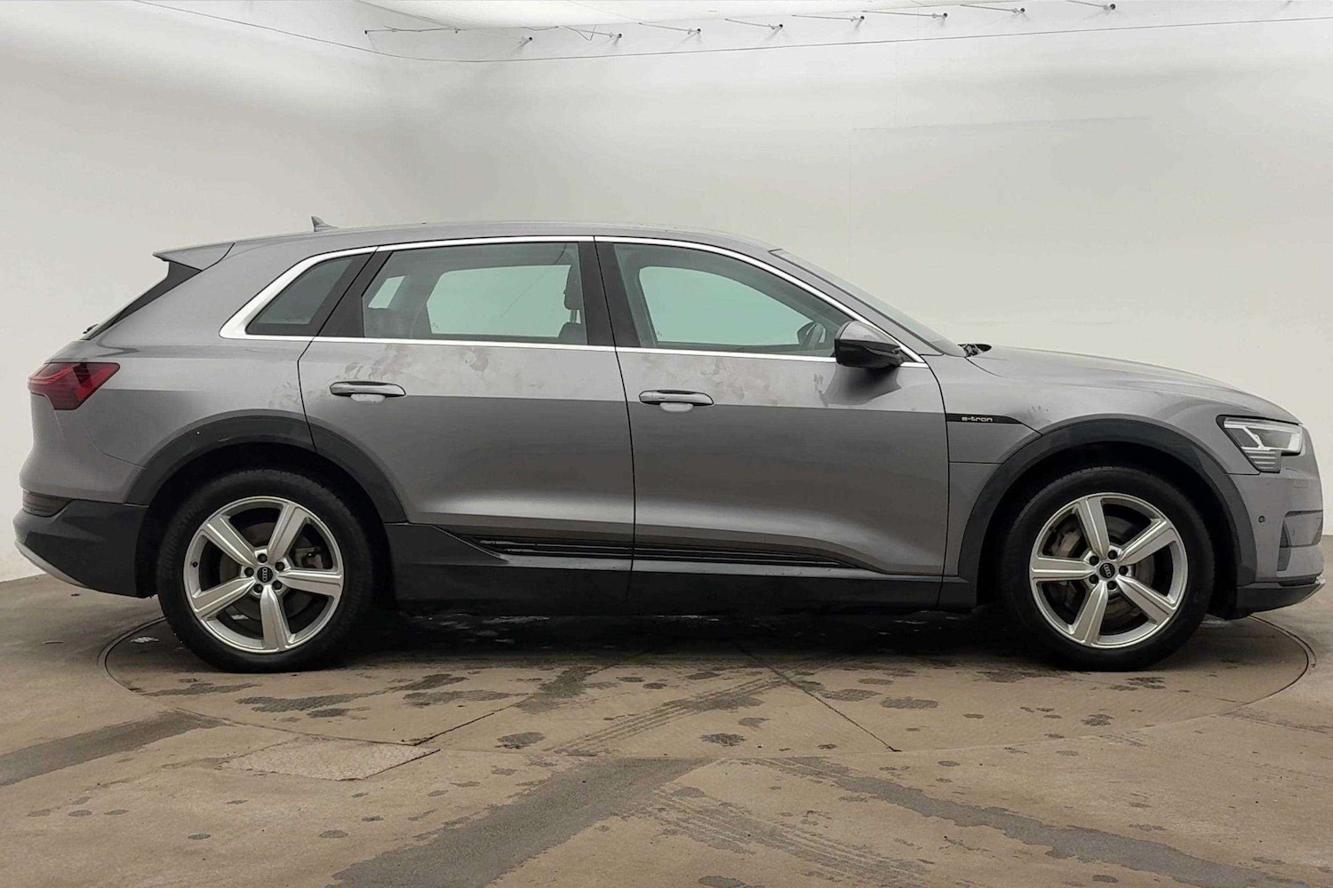 Used Audi e-tron 2021 for sale - 76501768: Photo 4