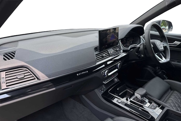 Used Audi Q5 2025 for sale - 76310779: Photo 2