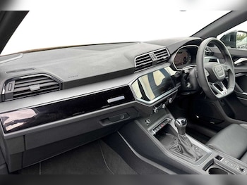 Used Audi Q3 2025 for sale - 75649401: Photo