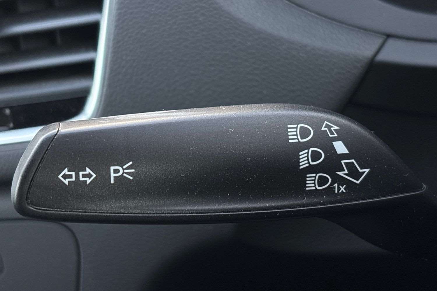 Used Audi Q3 2016 for sale - 76691987: Photo 29