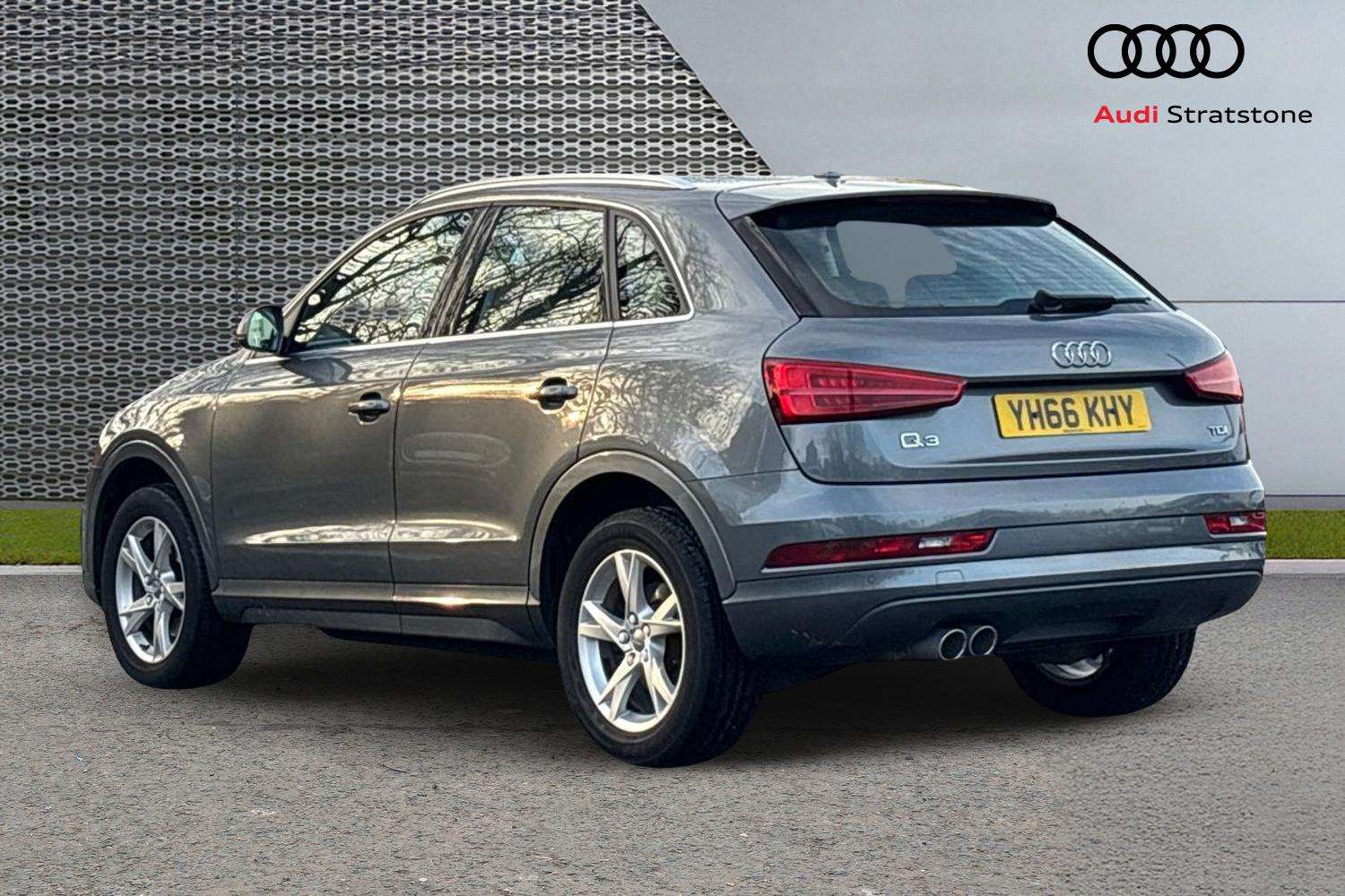 Used Audi Q3 2016 for sale - 76691987: Photo 3