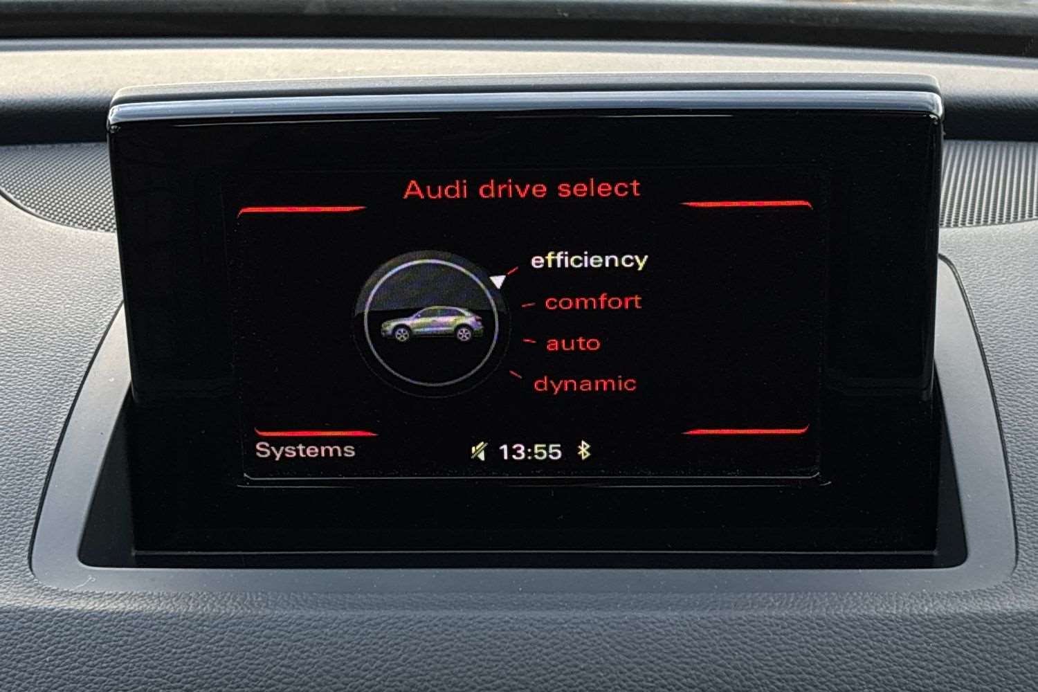 Used Audi Q3 2016 for sale - 76691987: Photo 32